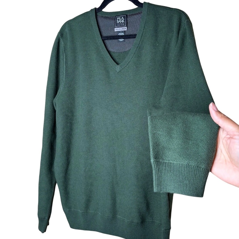 Jos A Bank Traveler Travel Tech Green Merino Wool V-Neck Sweater Large Preppy